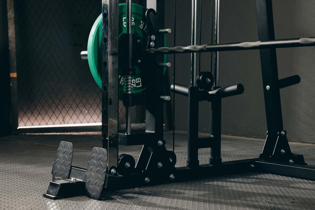 Adjustable weight training rack with barbell.