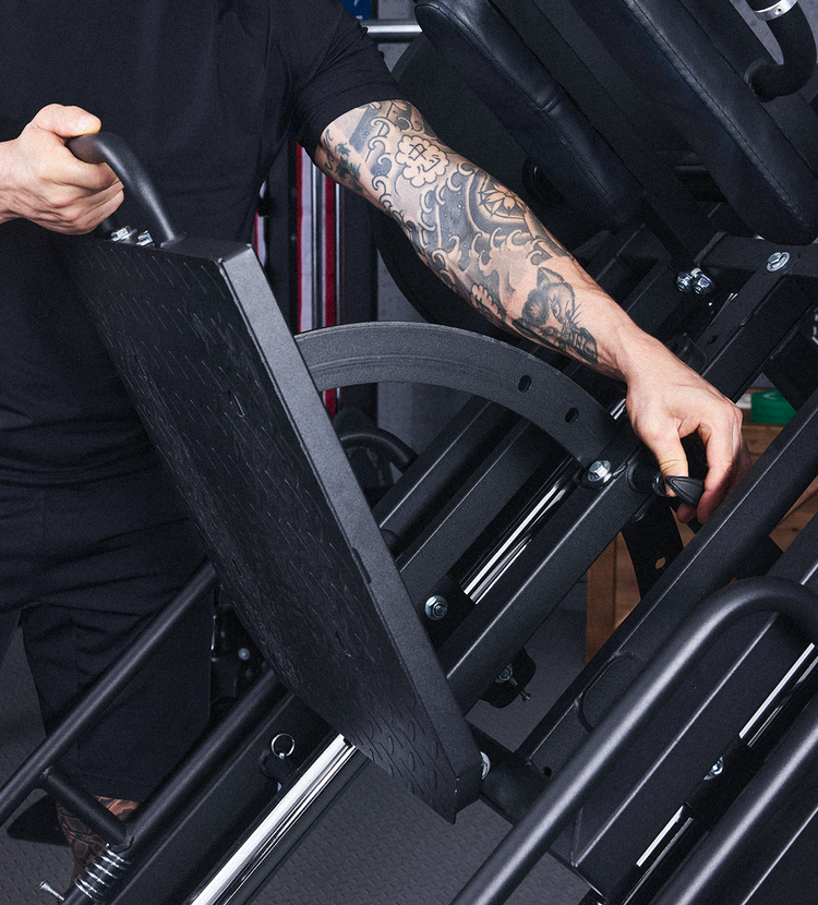 The AH1 Hack Squat Machine’s adjustable foot plate